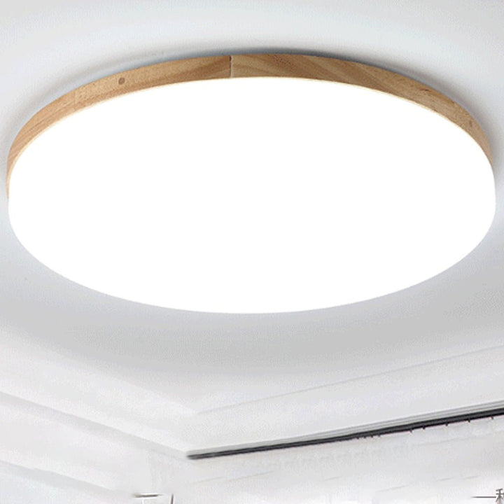 Kilka okrągłych lamp sufitowych LED z akrylu
