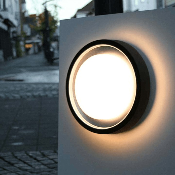 Zewnętrzna Lampa Ścienna/ Sufitowa Wbudowana