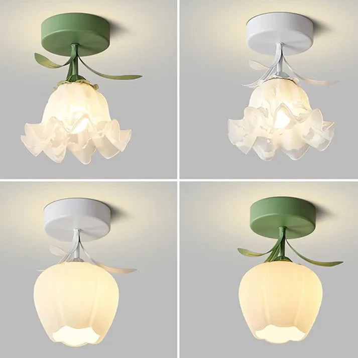 Prosta lampa sufitowa Tiffany z mini kwiatami