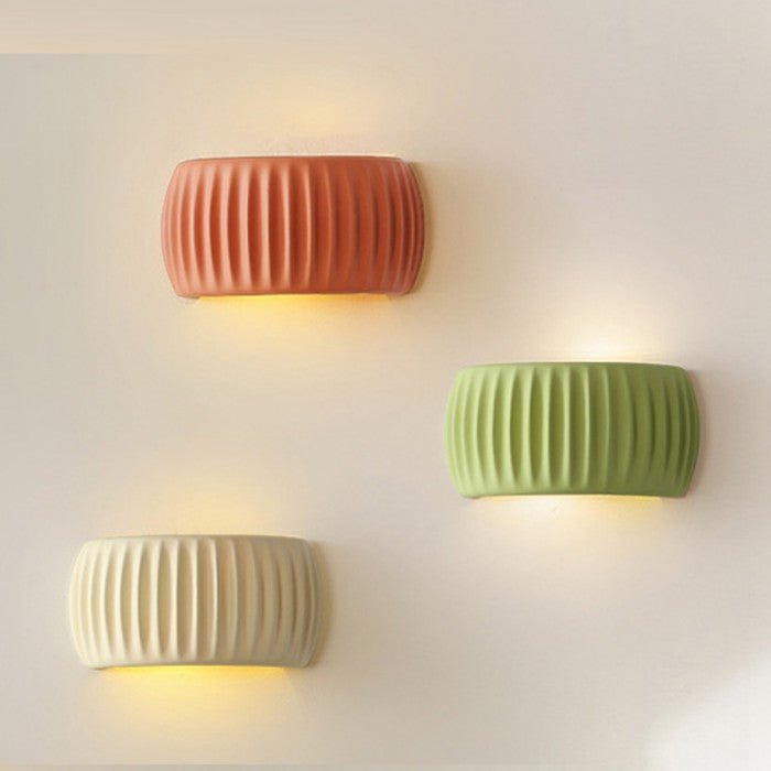 Nowoczesna lampa ścienna z żywicy w stylu Art Deco